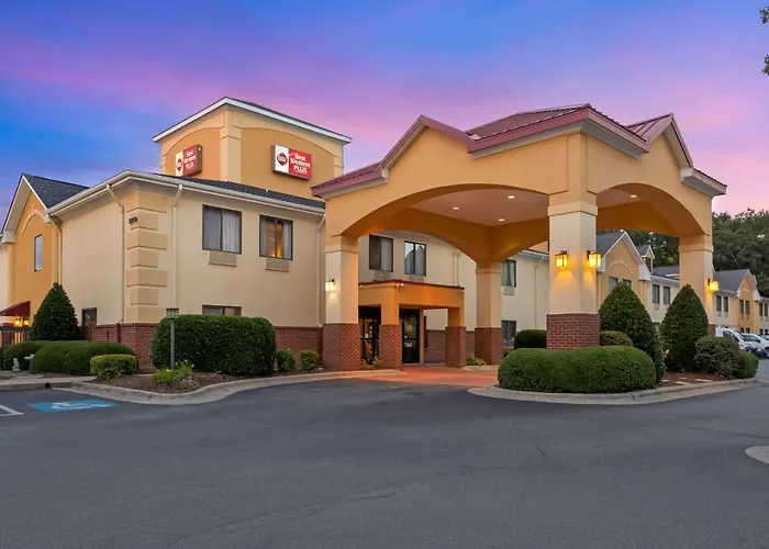 Best Western Plus Suites Greenville