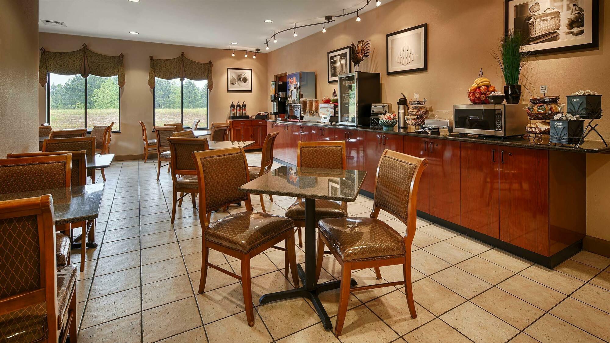 Western 3* Greenville